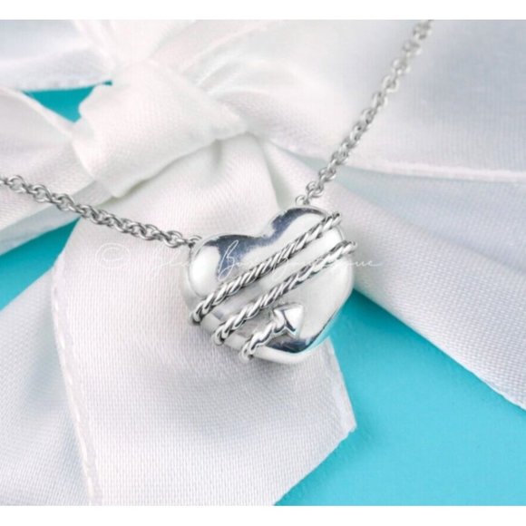 Tiffany & Co. Necklace "Heart and Arrow" Charm Pendant in Silver 16" Vintage - Picture 2 of 8